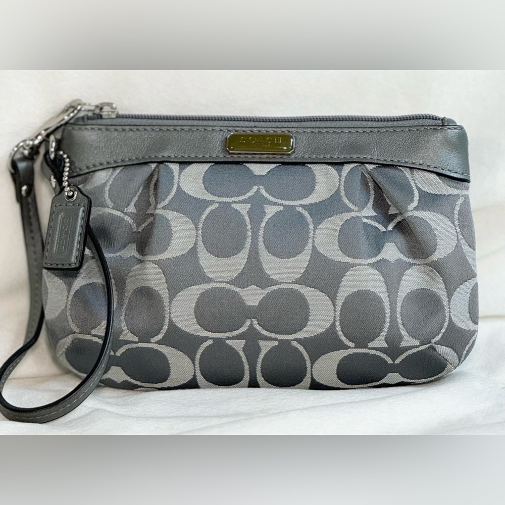 Coach Signature Wristlet (Pre-Loved)